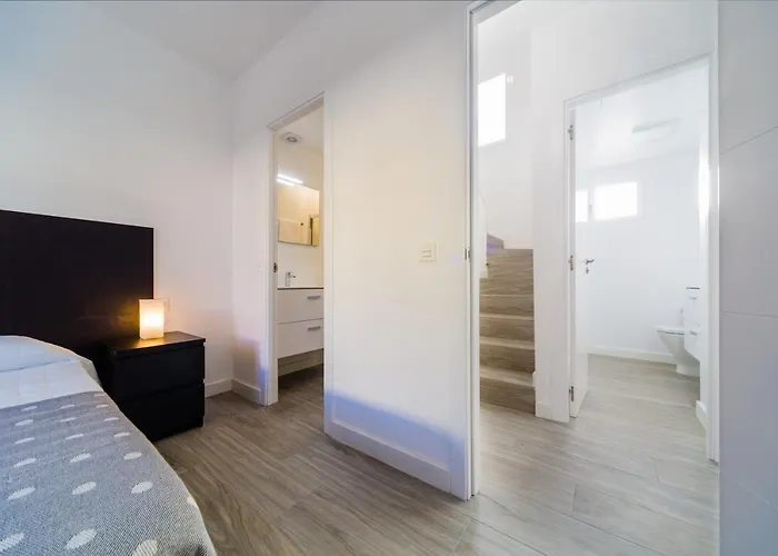 Carlotta´s Sea-cret * Playa Honda (Lanzarote)